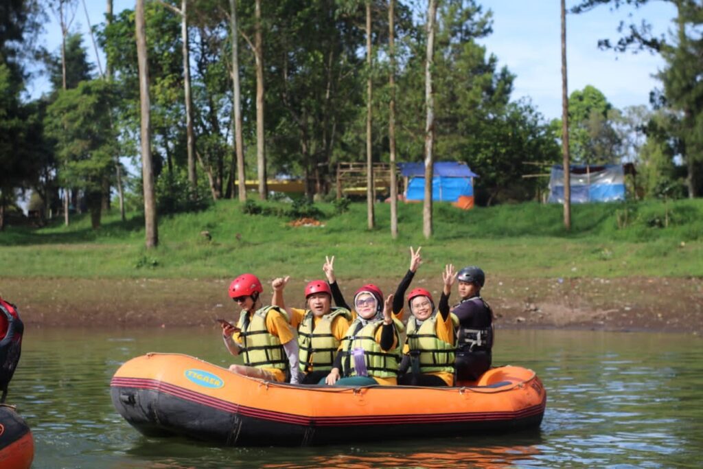 rafting di bandung