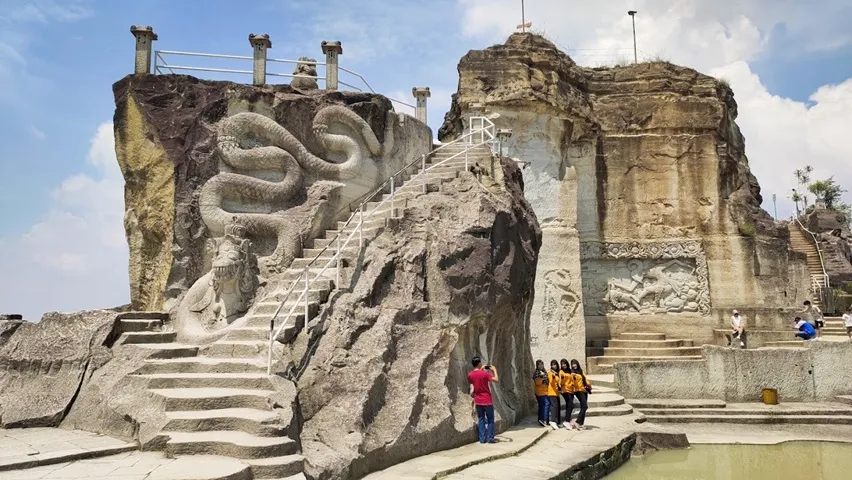 wisata Tebing Breksi jogja