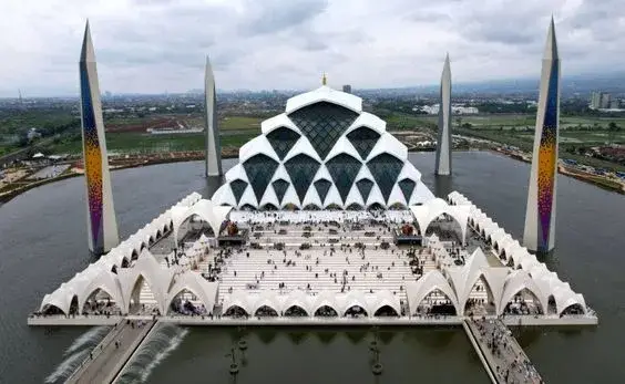 Company Gathering di Masjid Al Jabbar Bandung