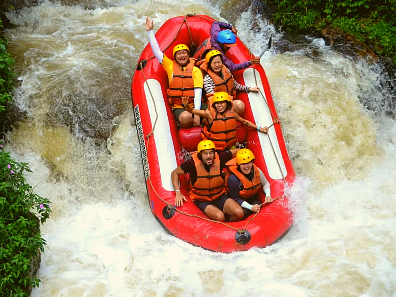Wisata Rafting Pangalengan