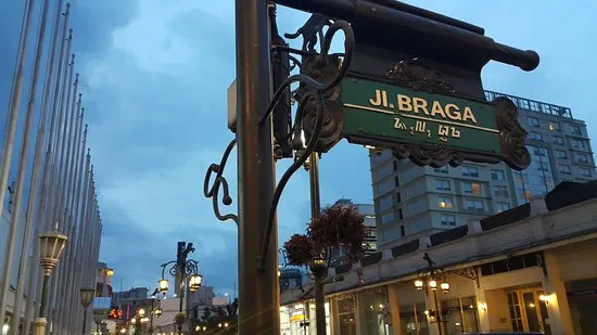 Jalan Braga – Ikon Legendaris Bandung yang Tak Lekang Waktu