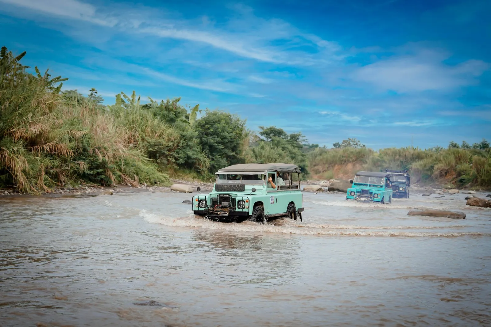 Menjelajahi Trek Offroad Hambalang