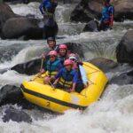 keseruan rafting di ciwidey